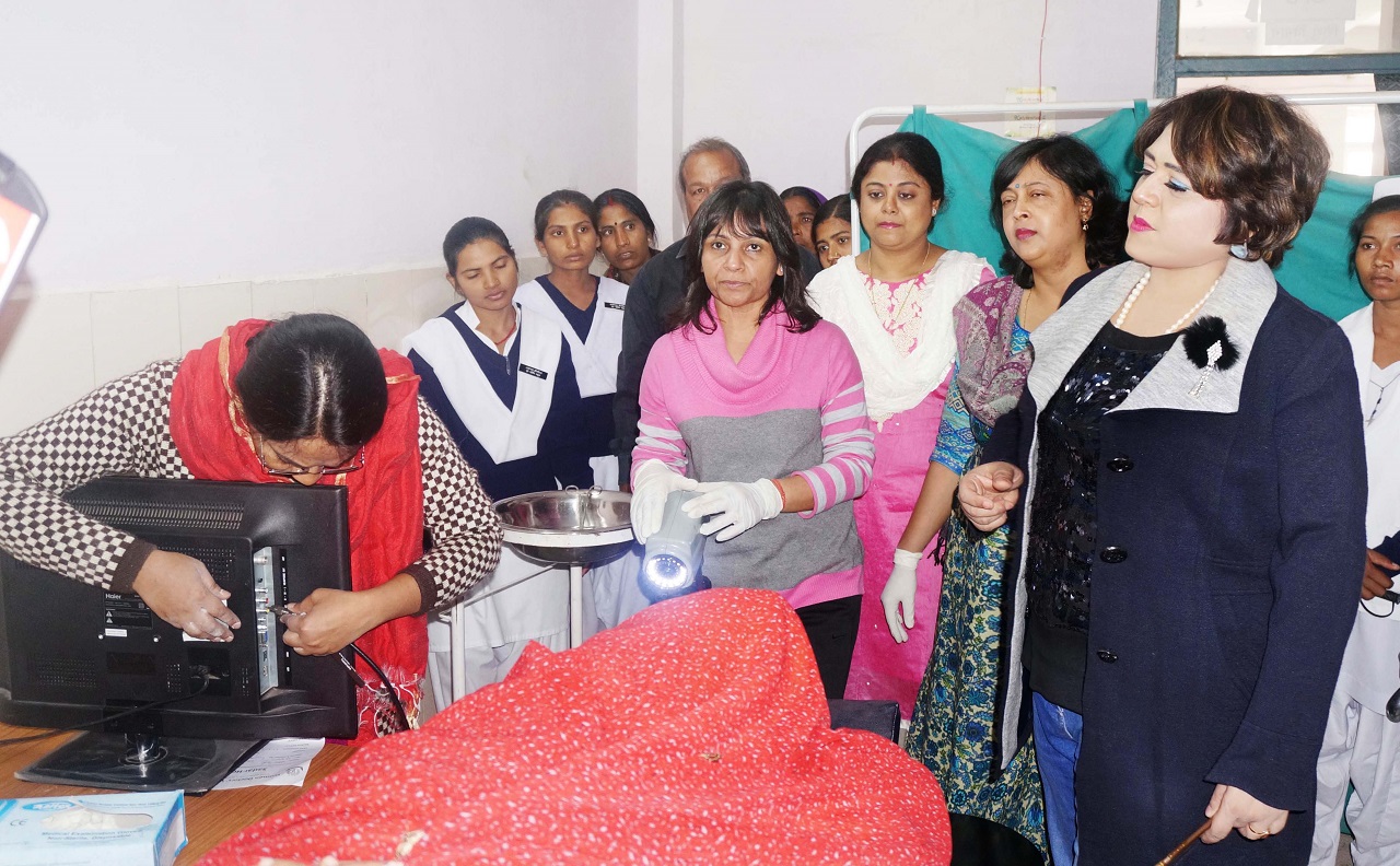 Dr. Bharti Kashyap: Cervical Cancer Camp at Sadar Hospital, Garhwa on 10-01-2016