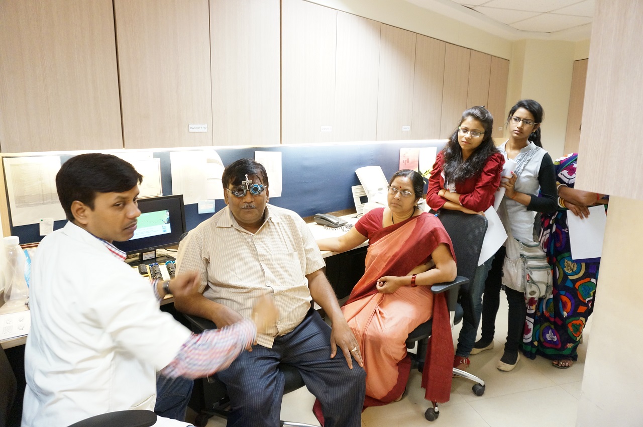 Dr. Bharti Kashyap: Eye Checkup Camp