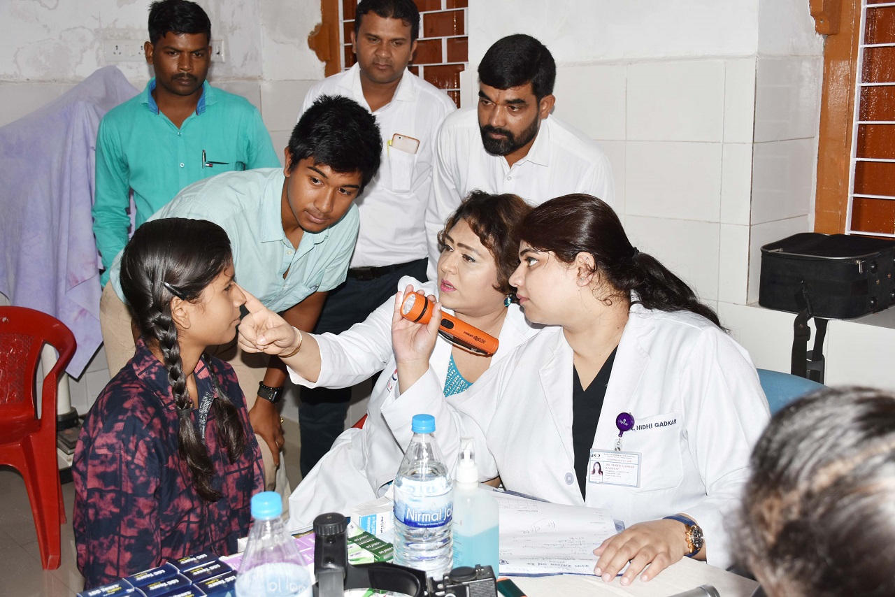 Dr. Bharti Kashyap: Mega Hi-tech Cataract Surgery & Diabetic Retinopathy Camp