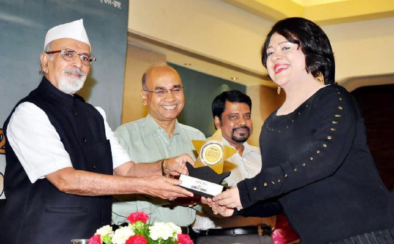 Dr. Bharti Kashyap:  Pratibha Samman Award / Award for Best CSR Activites by Prabhat Khabar